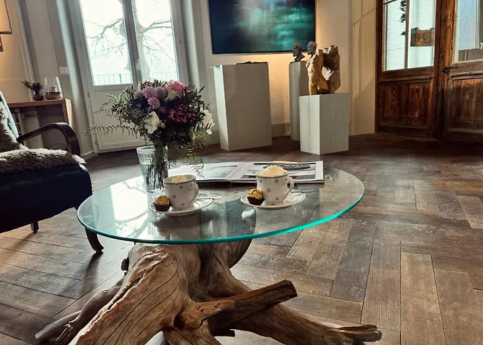 Art Residence, Beat Schild Бриенц